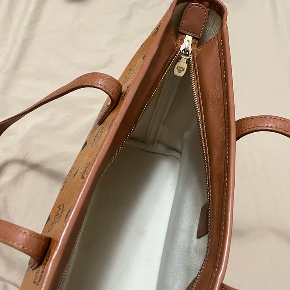 MCM  medium size - Picture 4 of 8